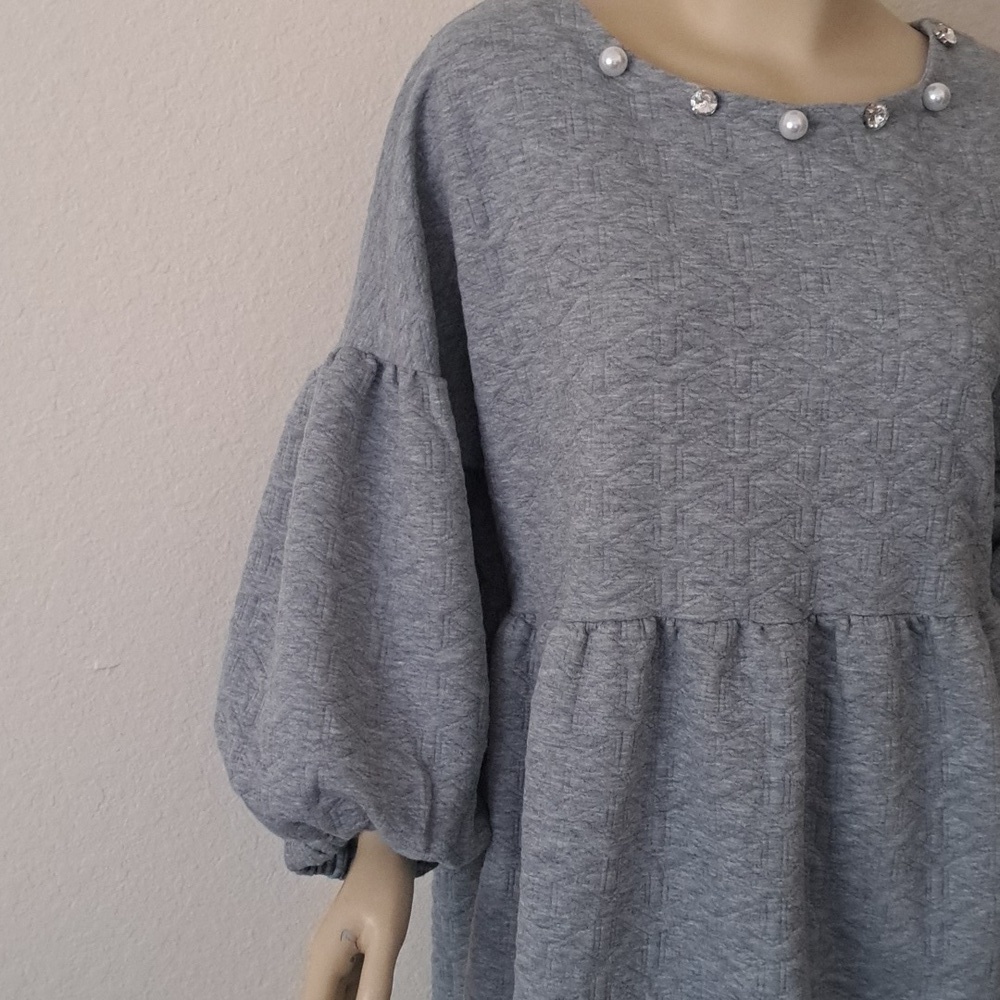 Gray Dress with Pearl and Rhinestone Accents Balloons Sleeves - Picture 7 of 9